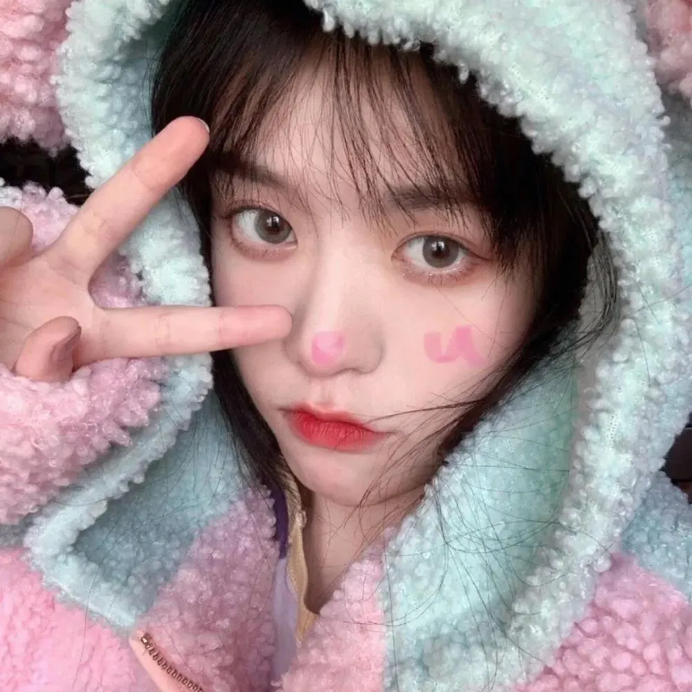 猫咪第一次见到小奶狗的反应，太治愈了 - 亚洲欧美影院